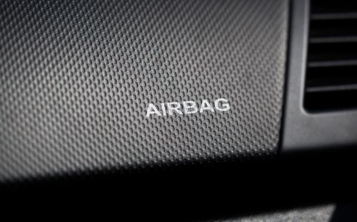 Programowanie sterownika airbag cena, kiedy jest konieczne