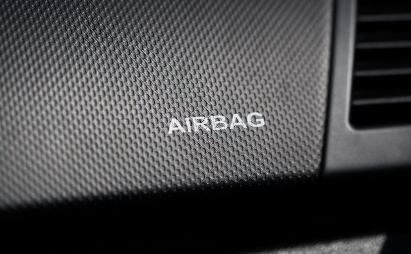 Programowanie sterownika airbag cena, kiedy jest konieczne