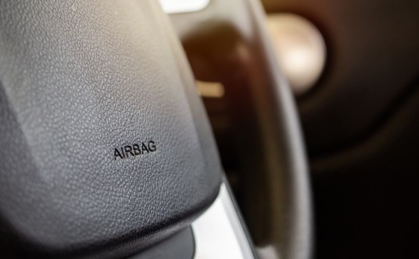 Naprawa sensora airbag, skuteczne sposoby i najczęstsze usterki Naprawa sensora airbag, skuteczne sposoby i najczęstsze usterki